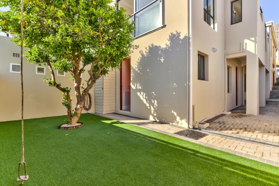 To Let 1 Bedroom Property for Rent in Walmer Estate Western Cape